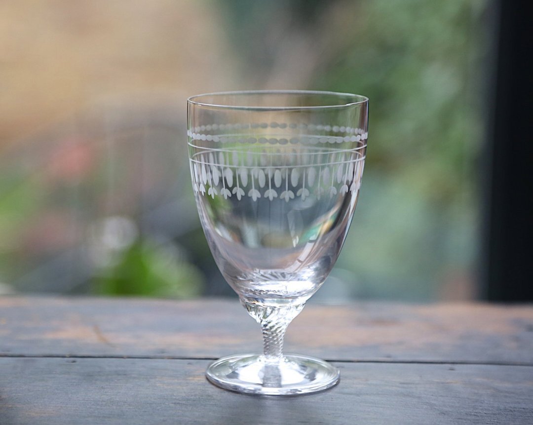 Crystal Bistro Wine Glass Ovals Design